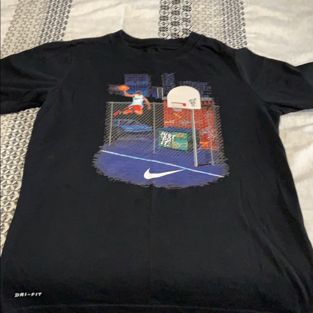 Boys Nike basketball t-shirt